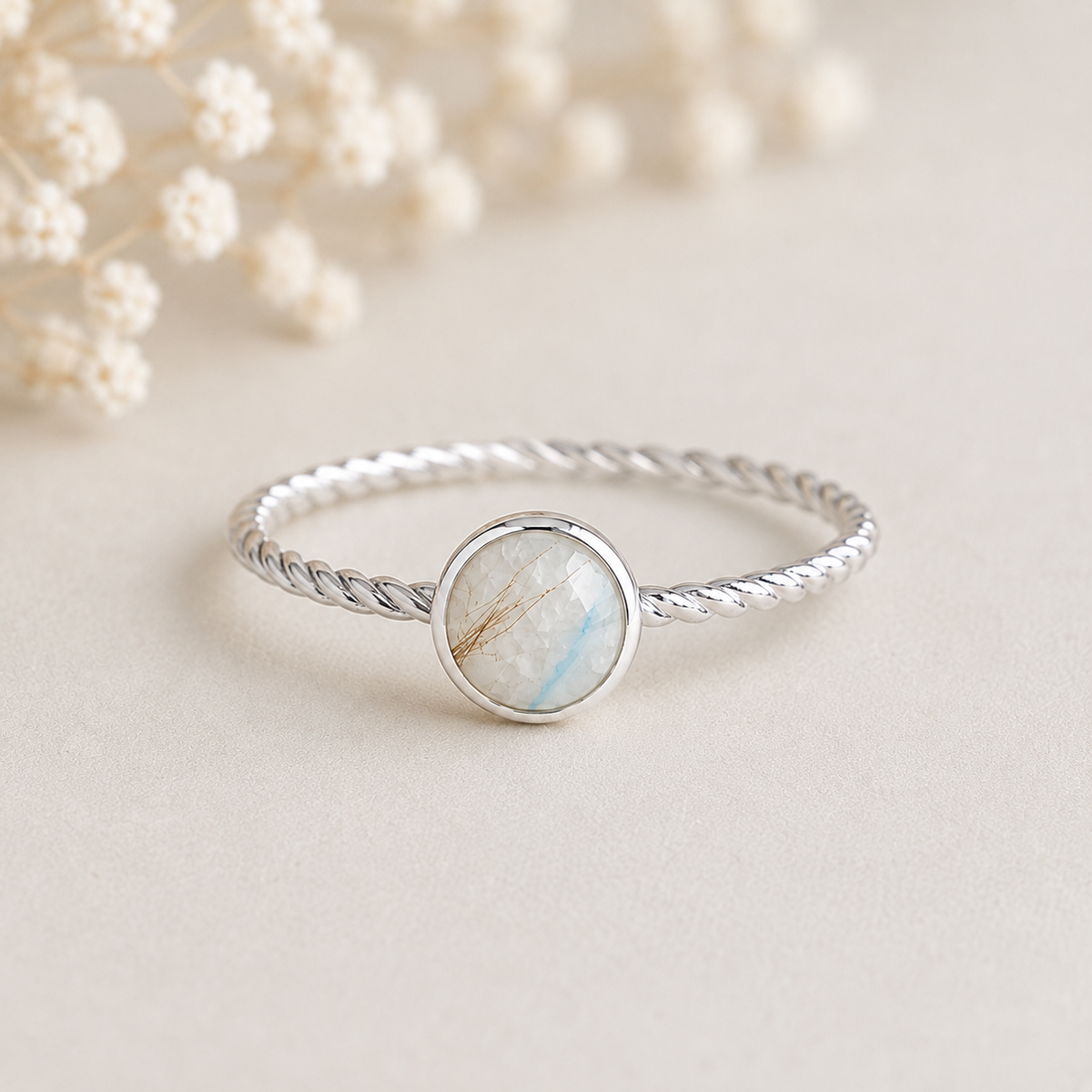 The Mozzi Keepsake Ring